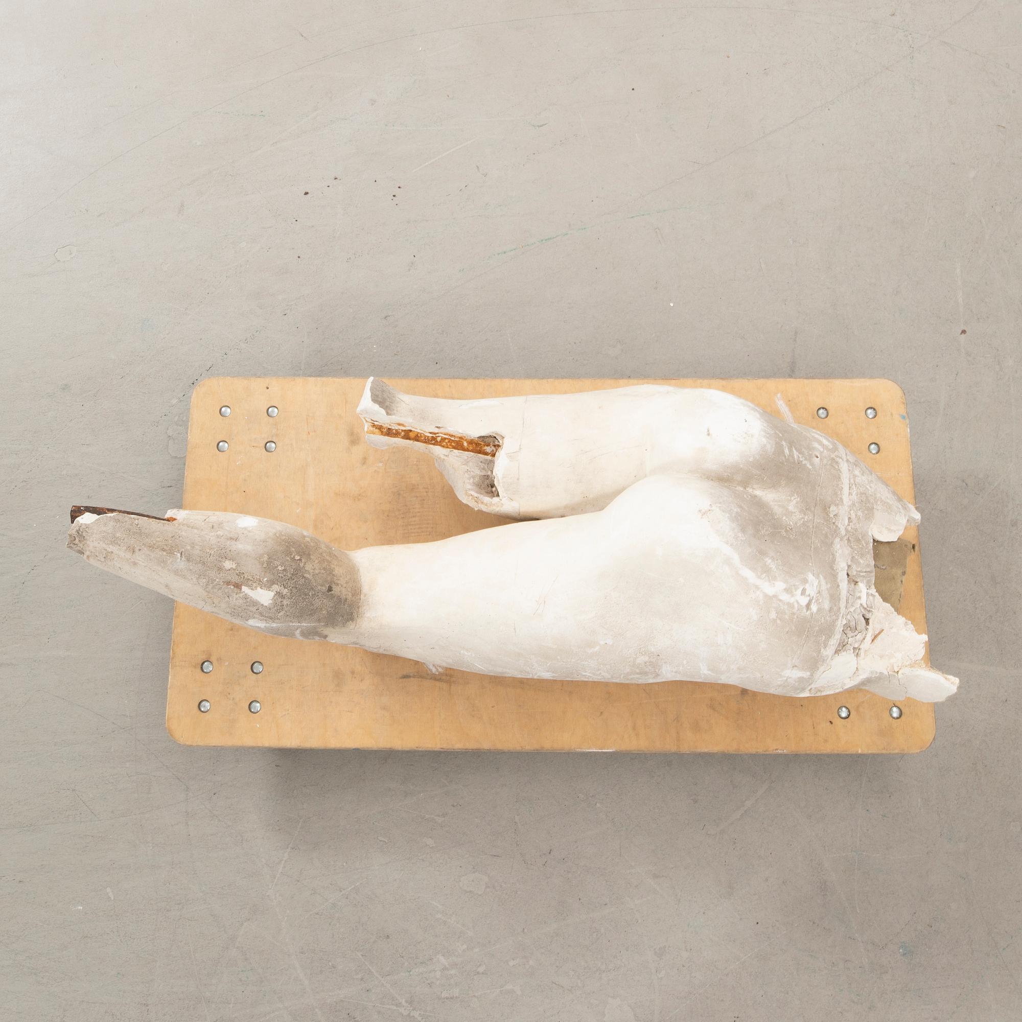 Nils Möllerberg, Sculpture model part of lower body.