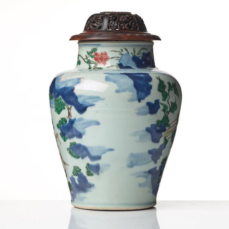 A Transitional Wucai jar, 17th Century.
