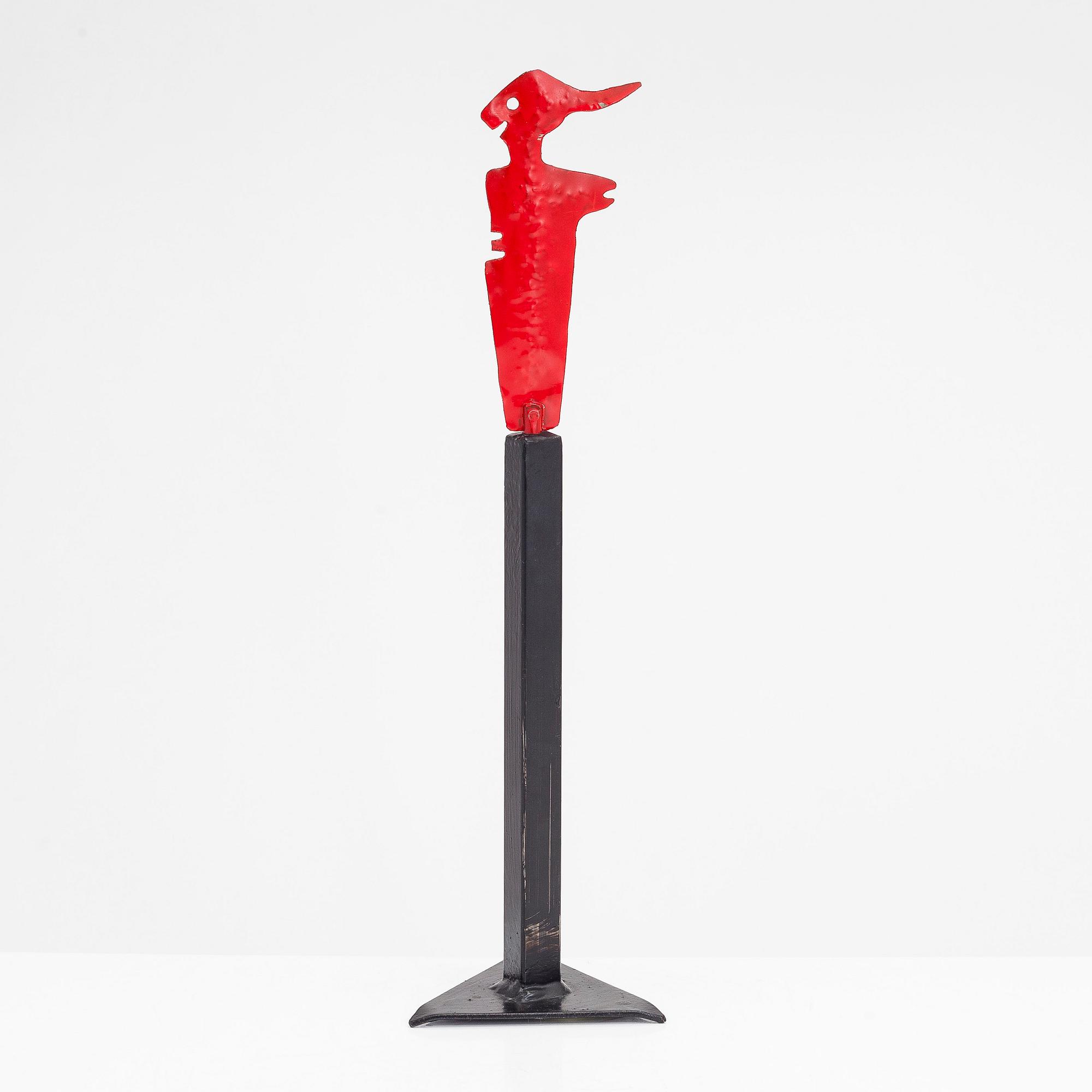 Soile Yli-Mäyry, skulptur, metall, signerad och daterad 2002.