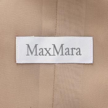 MAX MARA, dräkt bestående av kavaj samt kjol. Storlek 40.