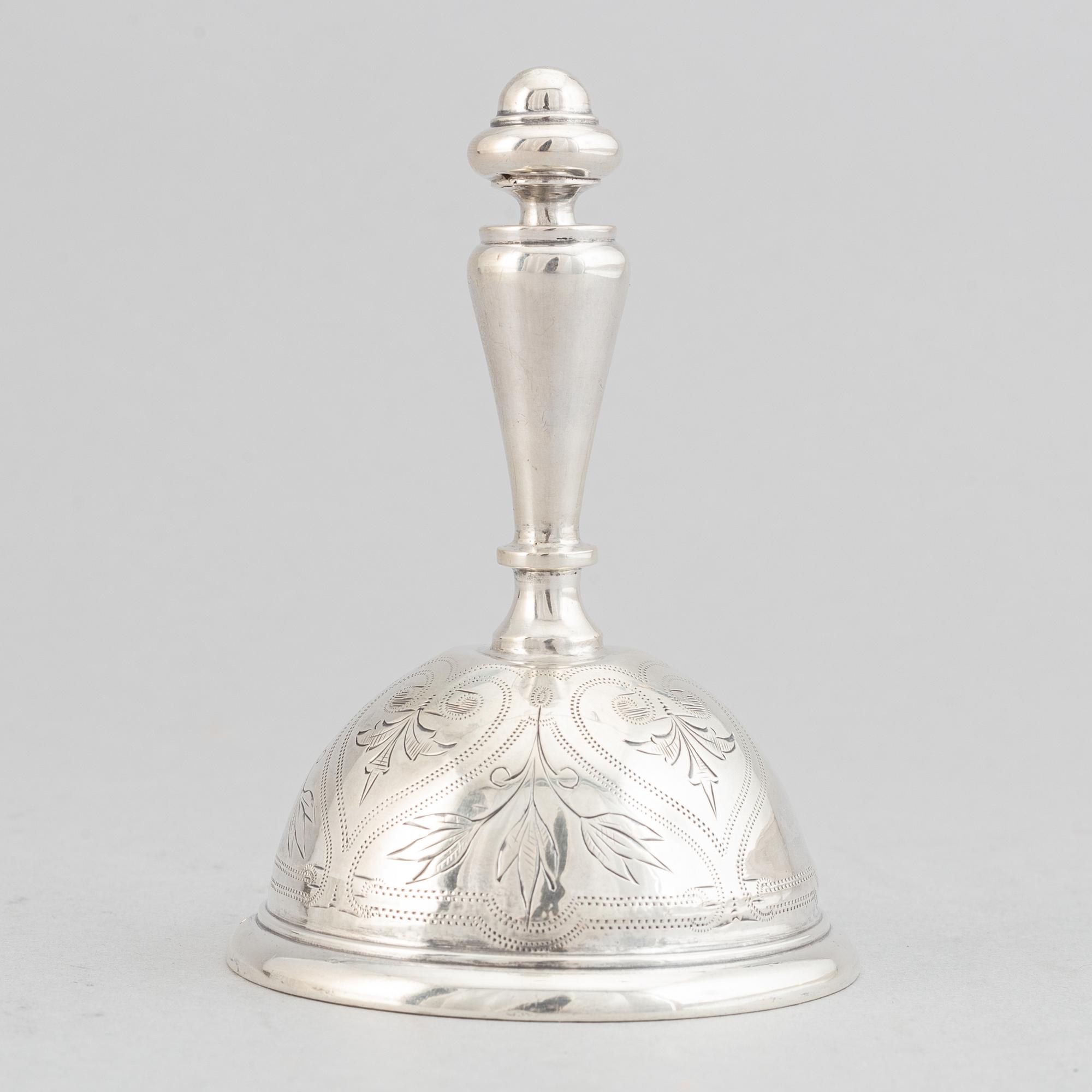 Bordsklocka, silver, Österrike, omkring 1900.