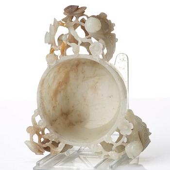 A nephrite bowl, Qing dynasty, 19th Century.