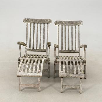 Deck chairs, a pair from the second half of the 20th century.