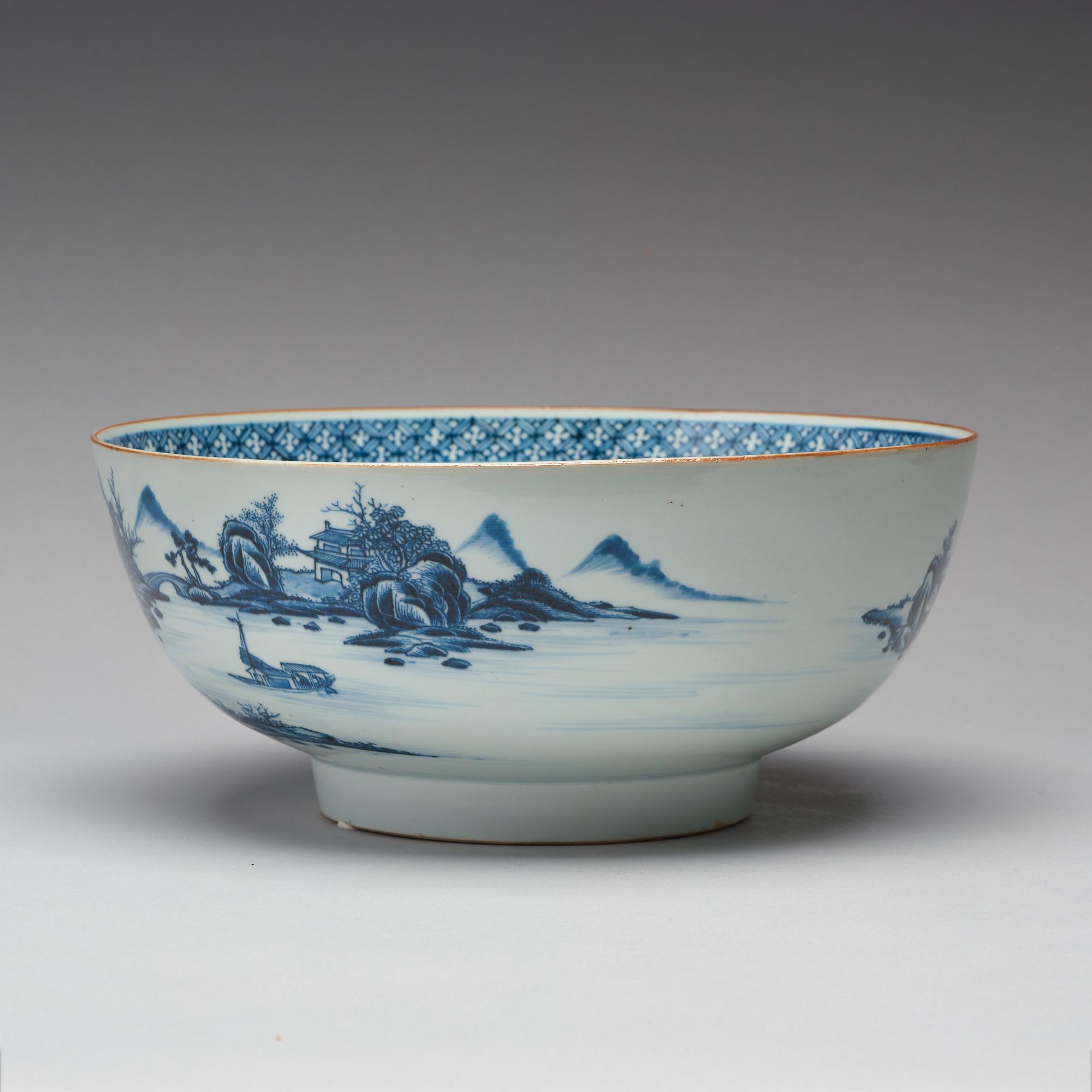 BÅLSKÅL, porslin. Qingdynastin, Qianlong (1736-95).