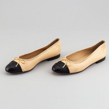 Chanel, ballerinas, size 40.