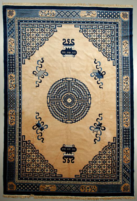 MATTA, semiantik, Kina.
235 x 360.