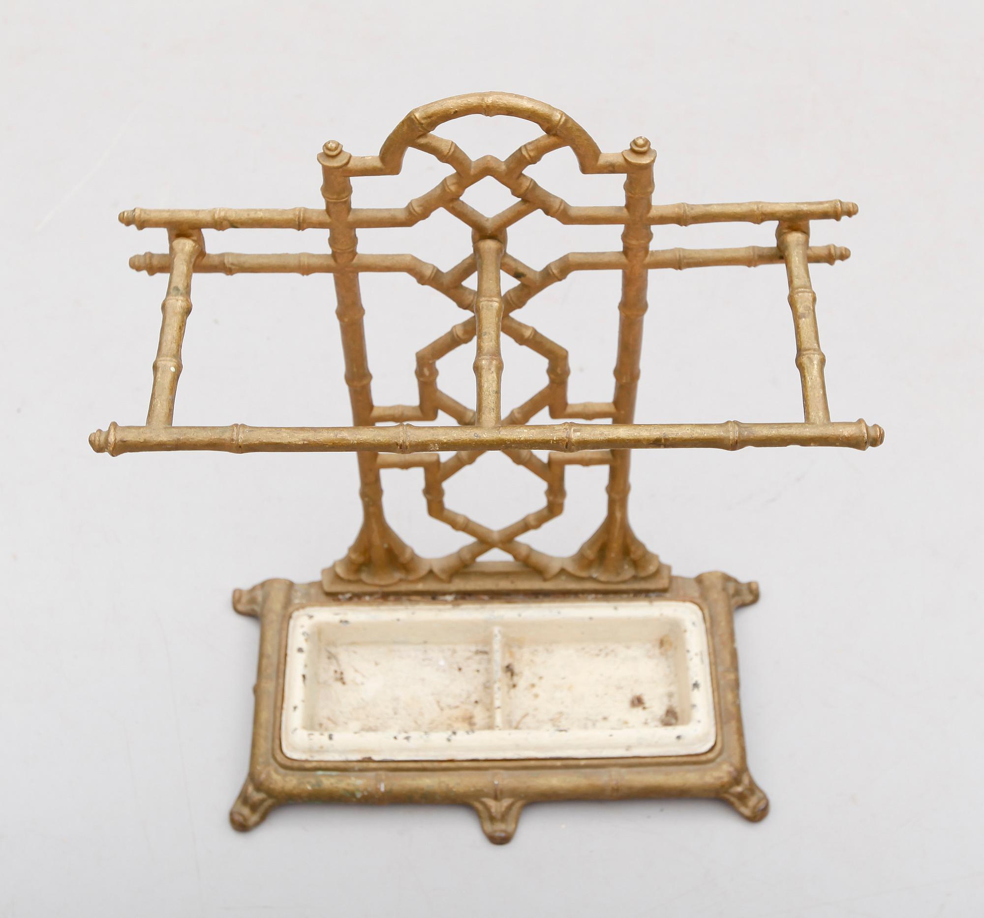 PARAPLYSTÄLL, gjutjärn, 1800-talets början.