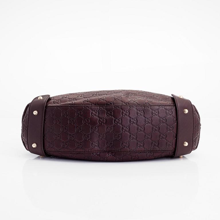 Gucci, 'Pelham Hobo' bag.
