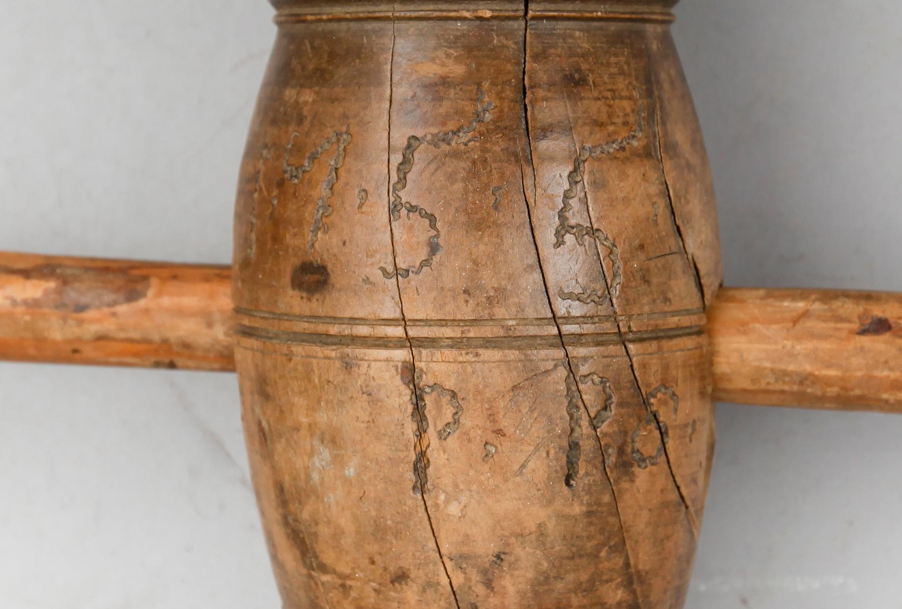 ALLMOGEFÖREMÅL, 3 delar, 1700-/1800-tal.