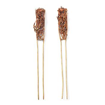 573. Two Chinese hair pins, Qing dynasty, 19th Century.