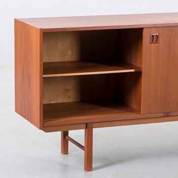 AN ERIK WÖRTZ SIDEBOARD, IKEA 1960-70's.