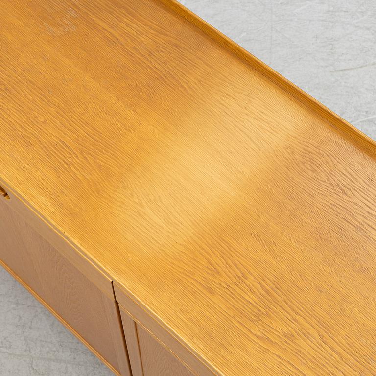 Sideboard, Skaraborgs Möbelindustri AB, Tibro, 1900-talets andra hälft.