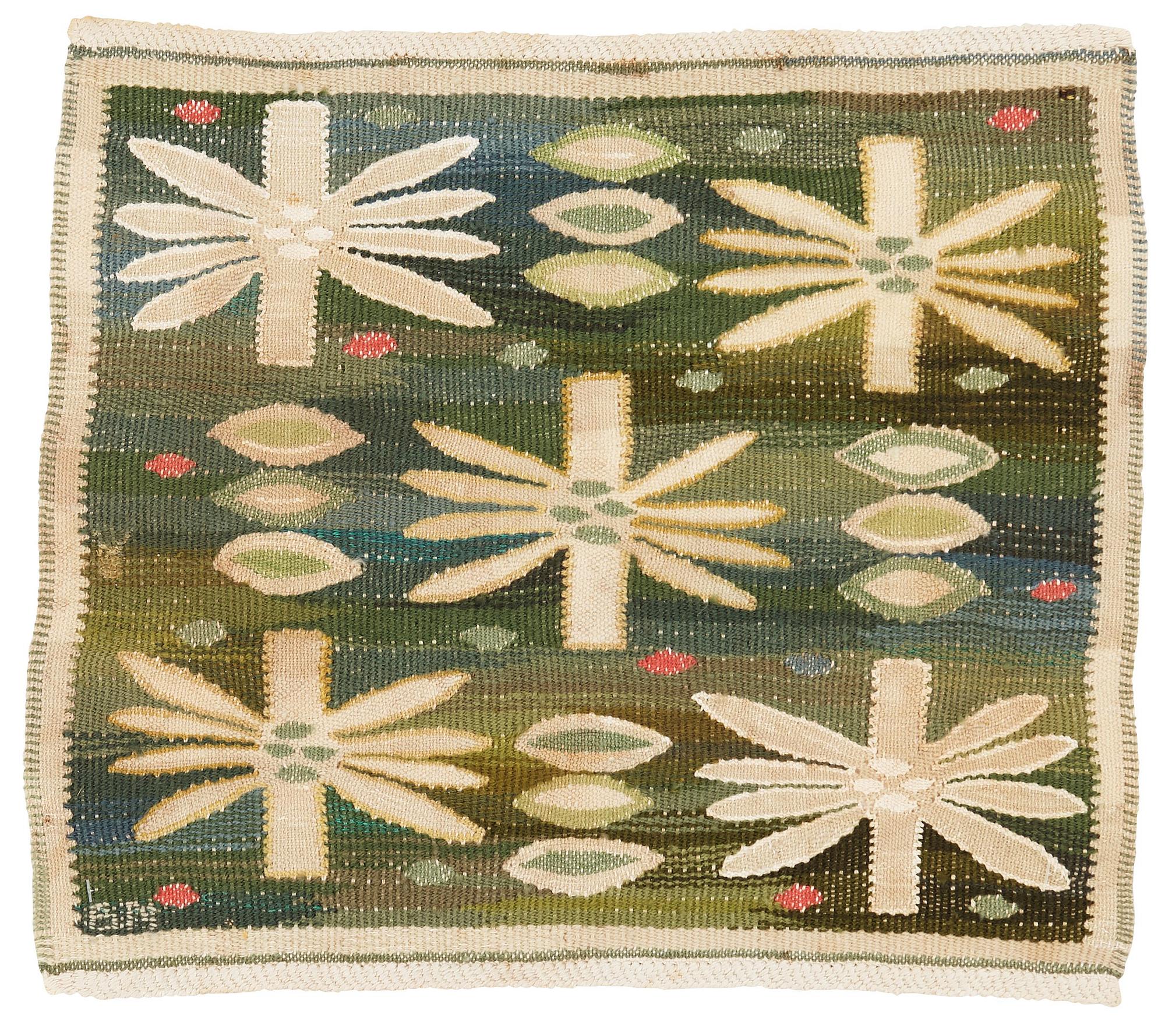 Barbro Nilsson, vävnad, "Näckrosorna", gobelängteknik, ca 41-42 x 45-47,5 cm, signerad BN.