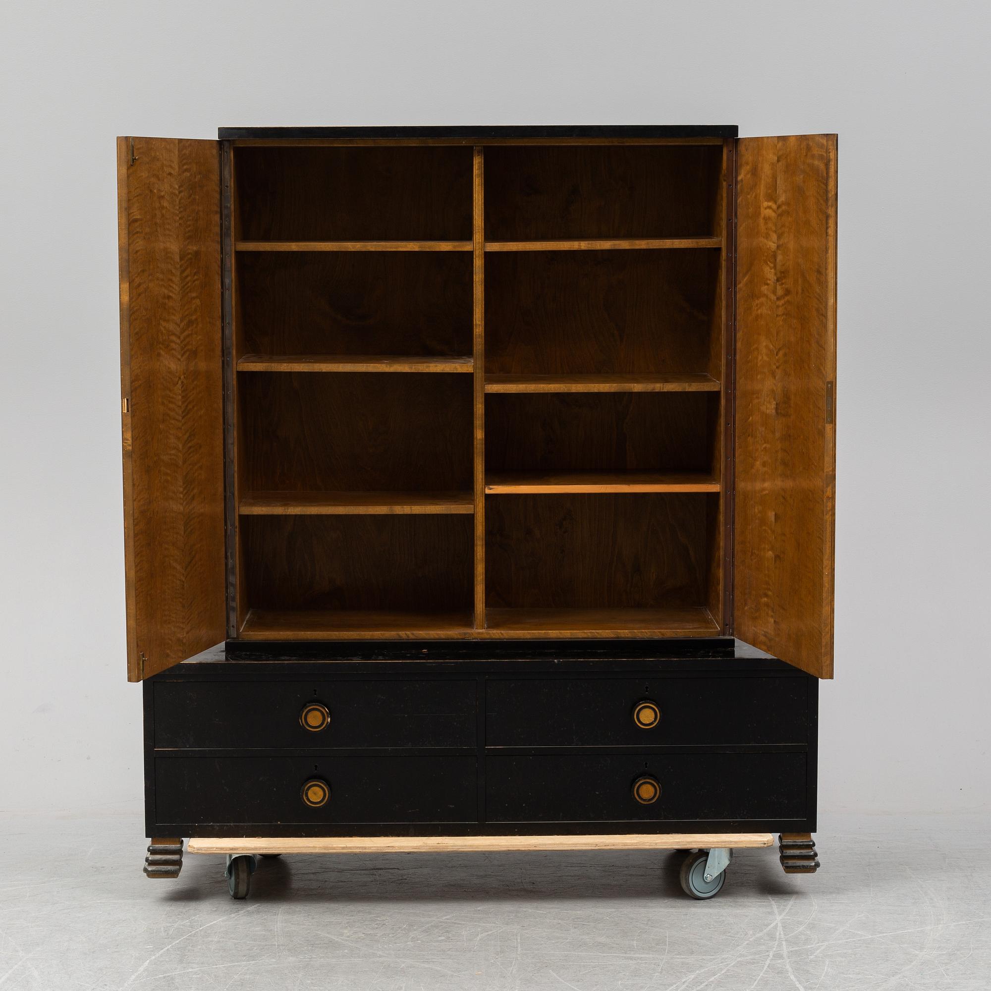 OTTO SCHULZ, a 1930's cabinet from Boet.
