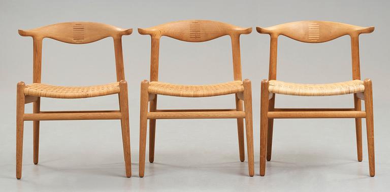 Hans J. Wegner, a set of six oak "Cowhorn Chairs", JH-505, Johannes Hansen, Denmark 1960's.