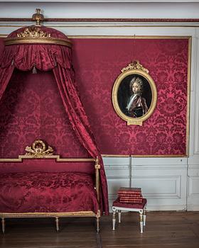 A Gustavian bed "Lit à l'anglaise", attributed to Erik Öhrmark (master in Stockholm 1777).