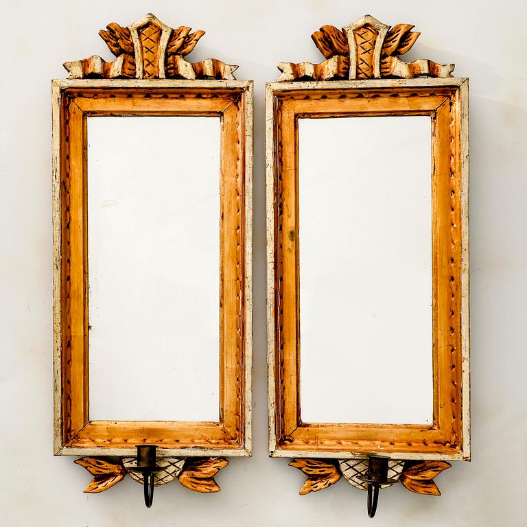 Spegellampetter ett par Gustaviansk stil omkring 1900.