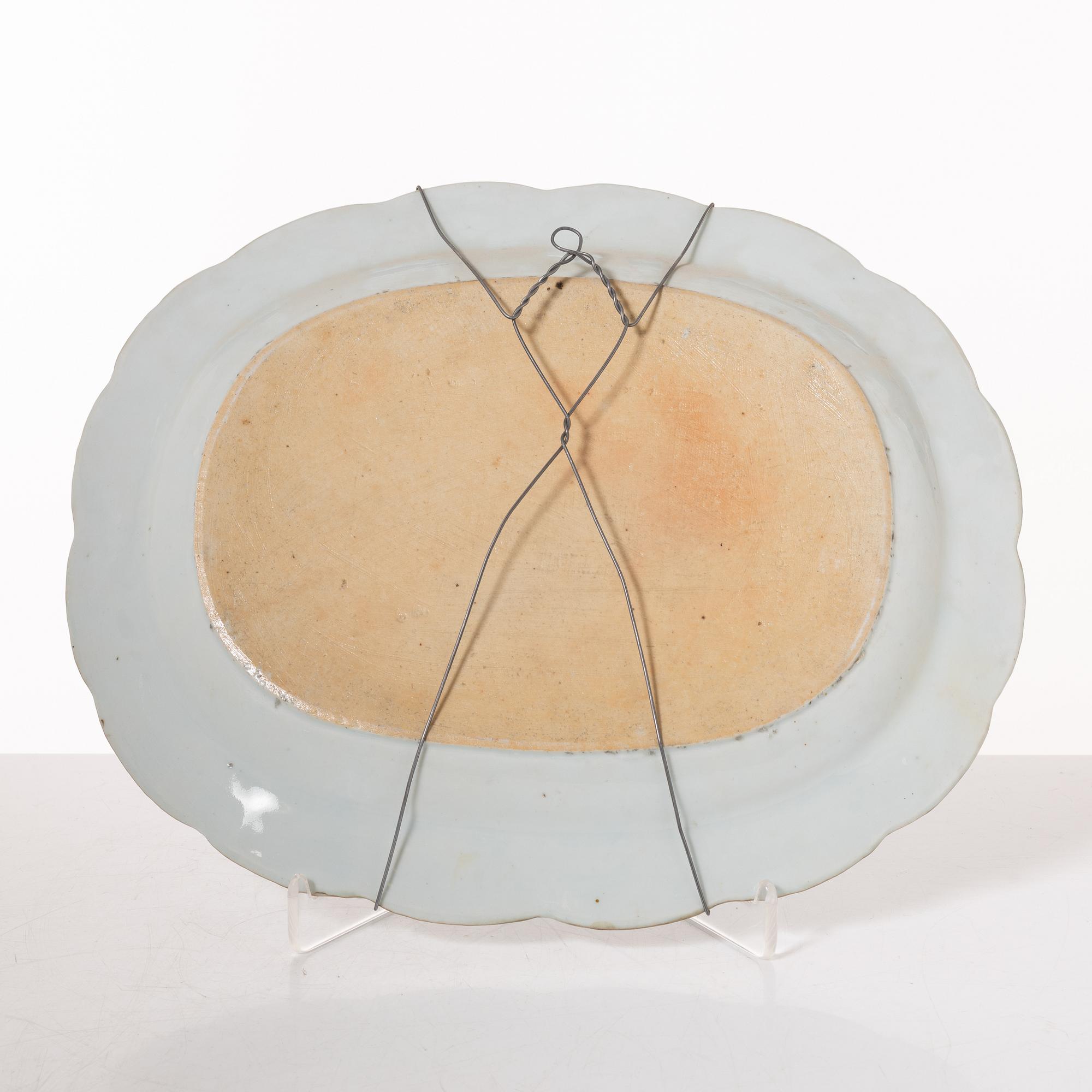 Serveringsfat, tre stycken, kompaniporslin, Kina, 1700-tal och senare.