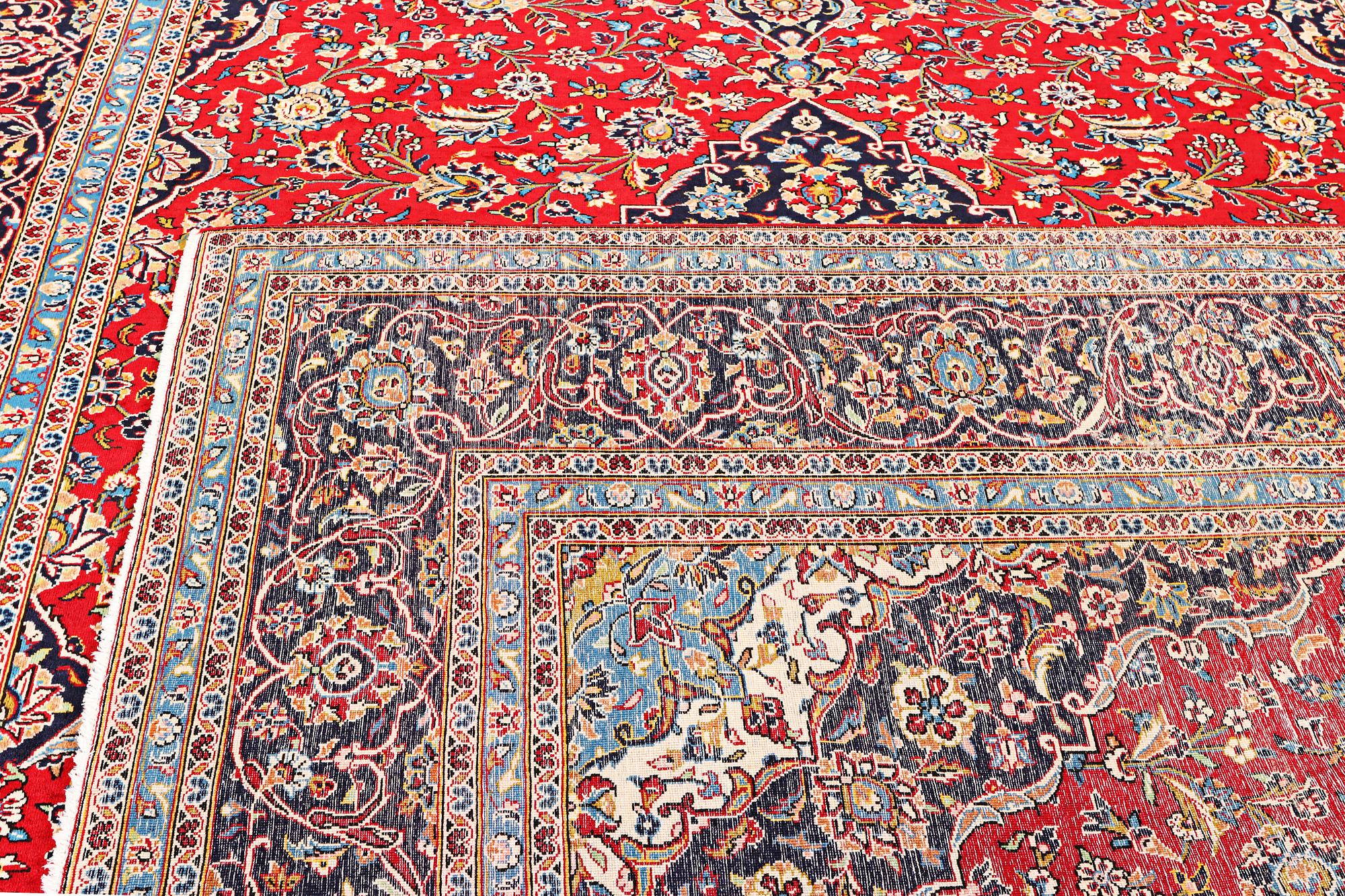 A Kashan carpet, c. 412 x 300 cm.
