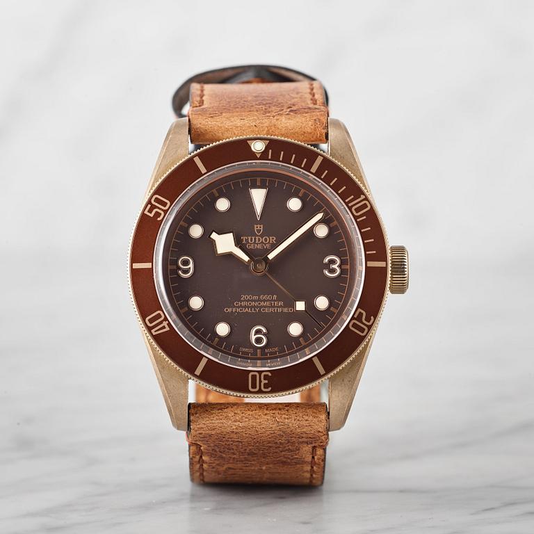 TUDOR, Geneve, Black Bay "Bronzo" (220m:660ft), Chronometer, armbandsur, 43 mm,