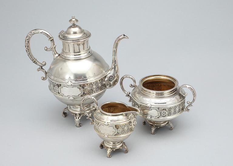 KAFFESERVIS, 3 delar silver, nyrenässans, Carl August Nilsson Malmö 1888, totalvikt ca 770 gr.