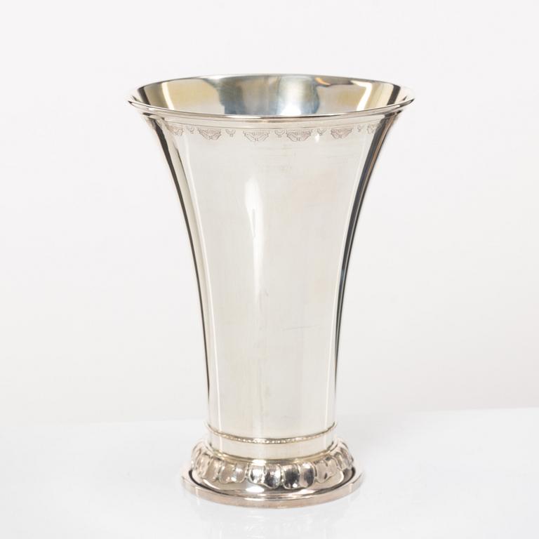 Bägare, silver, GAB, Stockholm, 1945.