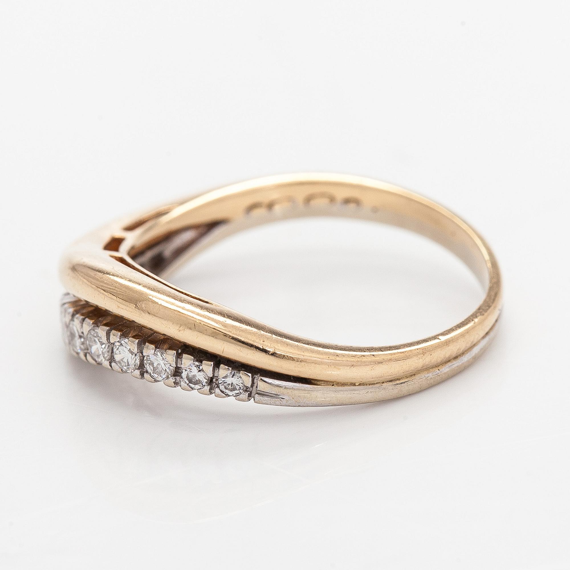 Ring, brilliant cut diamonds, 14K gold and white gold.