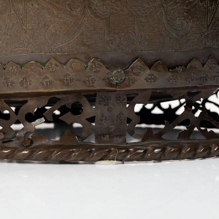 Copper cauldron, Baroque. 17th/18th century.