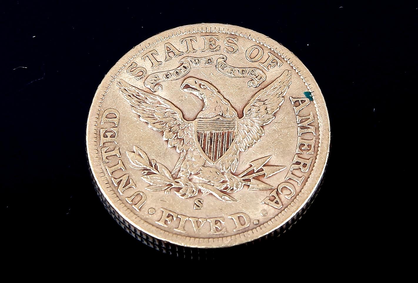 MYNT, guld, 5 dollar USA 1901. Vikt 8 gram.