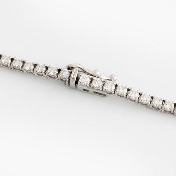 Collier, rivière, with brilliant-cut diamonds.