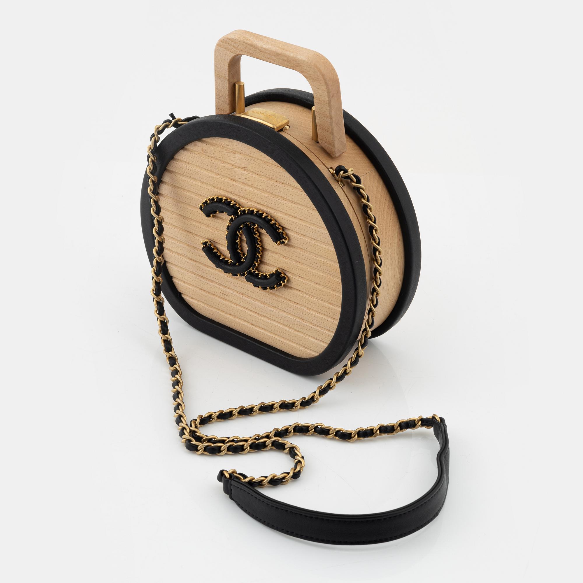 Chanel, bag, "Beech Wood Vanity Case", Cruise 2022 Collection.