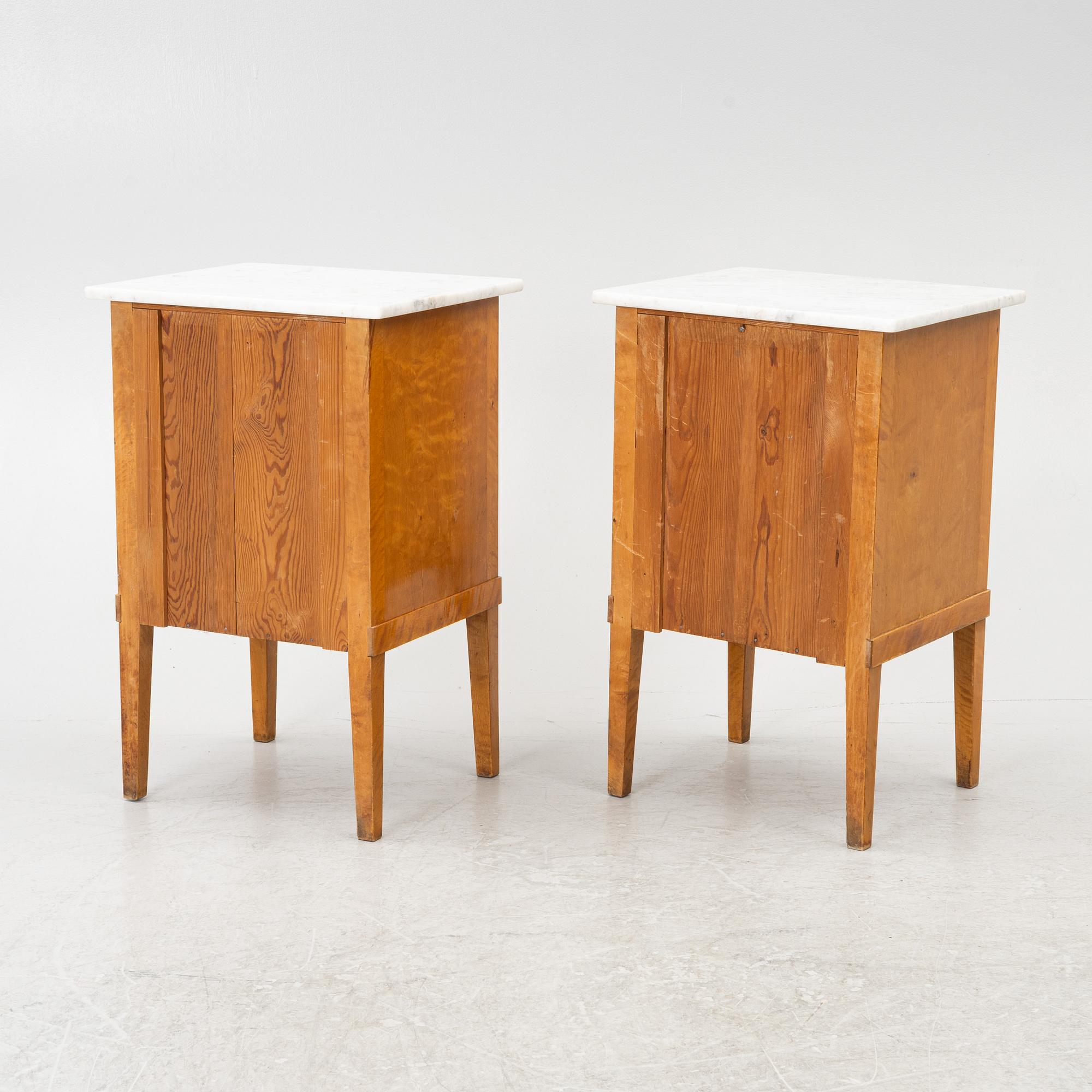 Sängbord, ett par, 1900-talets första hälft.