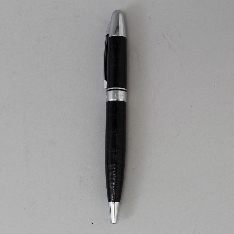 OMEGA, Pen / Loupe / Velcro strap.