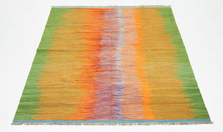 A kilim carpet, ca 253 x 180 cm.