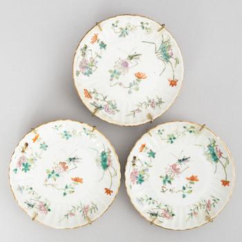 Three porcelain ladle dishes, China, Qing dynasty, late 19th century.