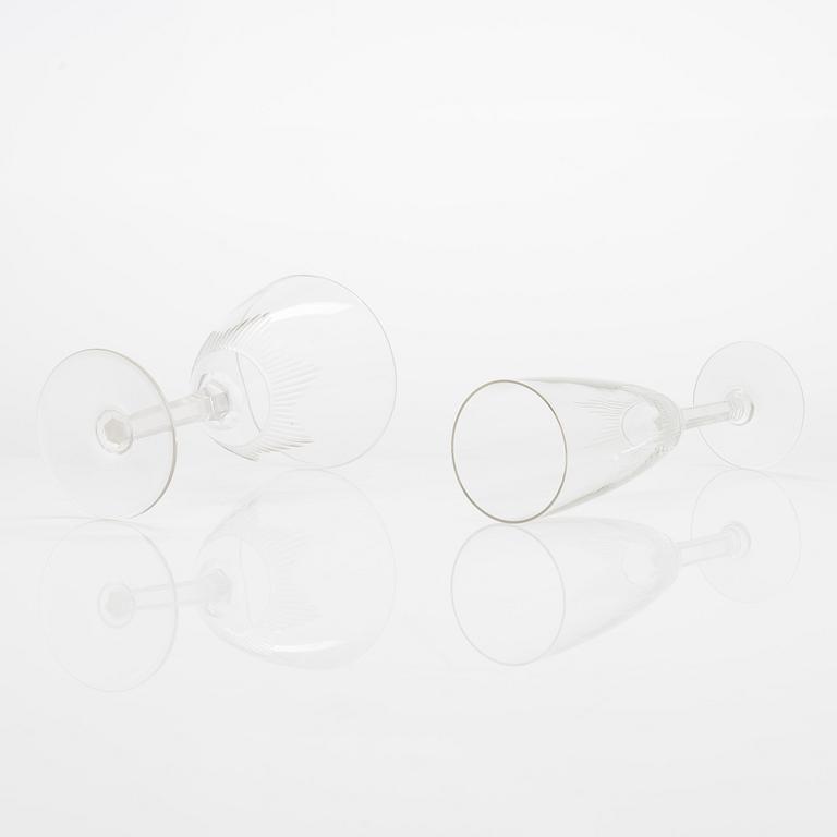 Erkki Vesanto, lasisto, 86 osaa, "Marjatta", Iittala 1947-1969.