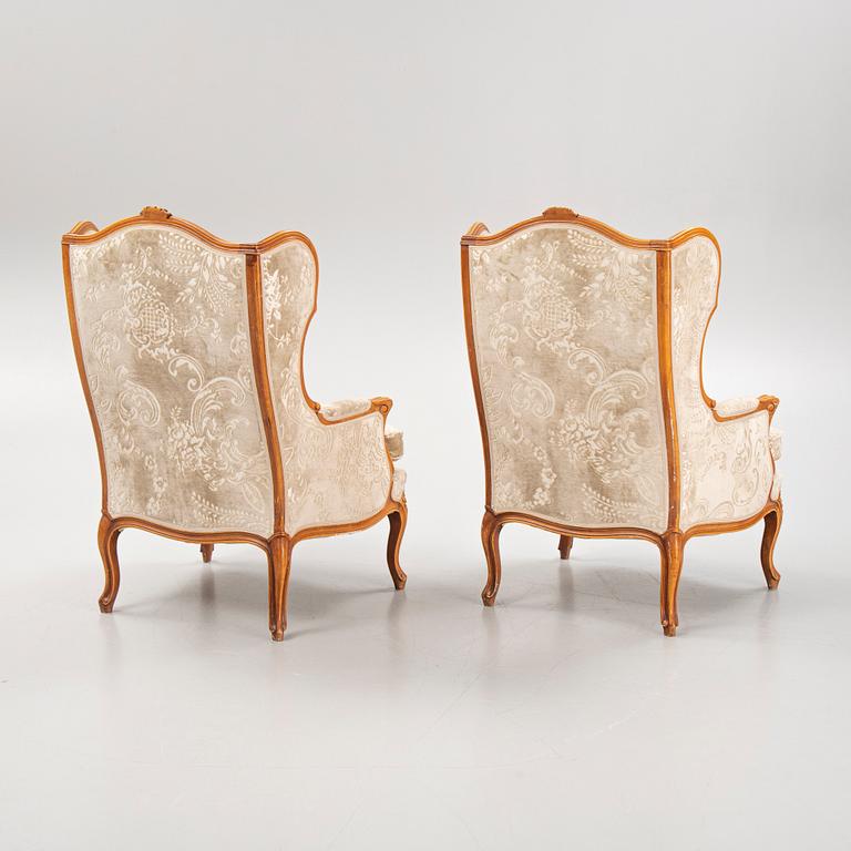 Fåtöljer, ett par, rokokostil, 1900-talets första hälft.