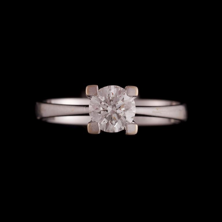 RING, 18K vitguld, diamant. Gulaylar. Vikt ca 3,0 g.
