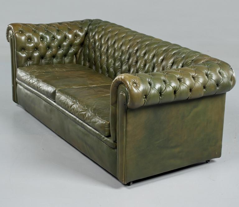 SOFFA, chesterfieldmodell, 1900-talets andra hälft.
