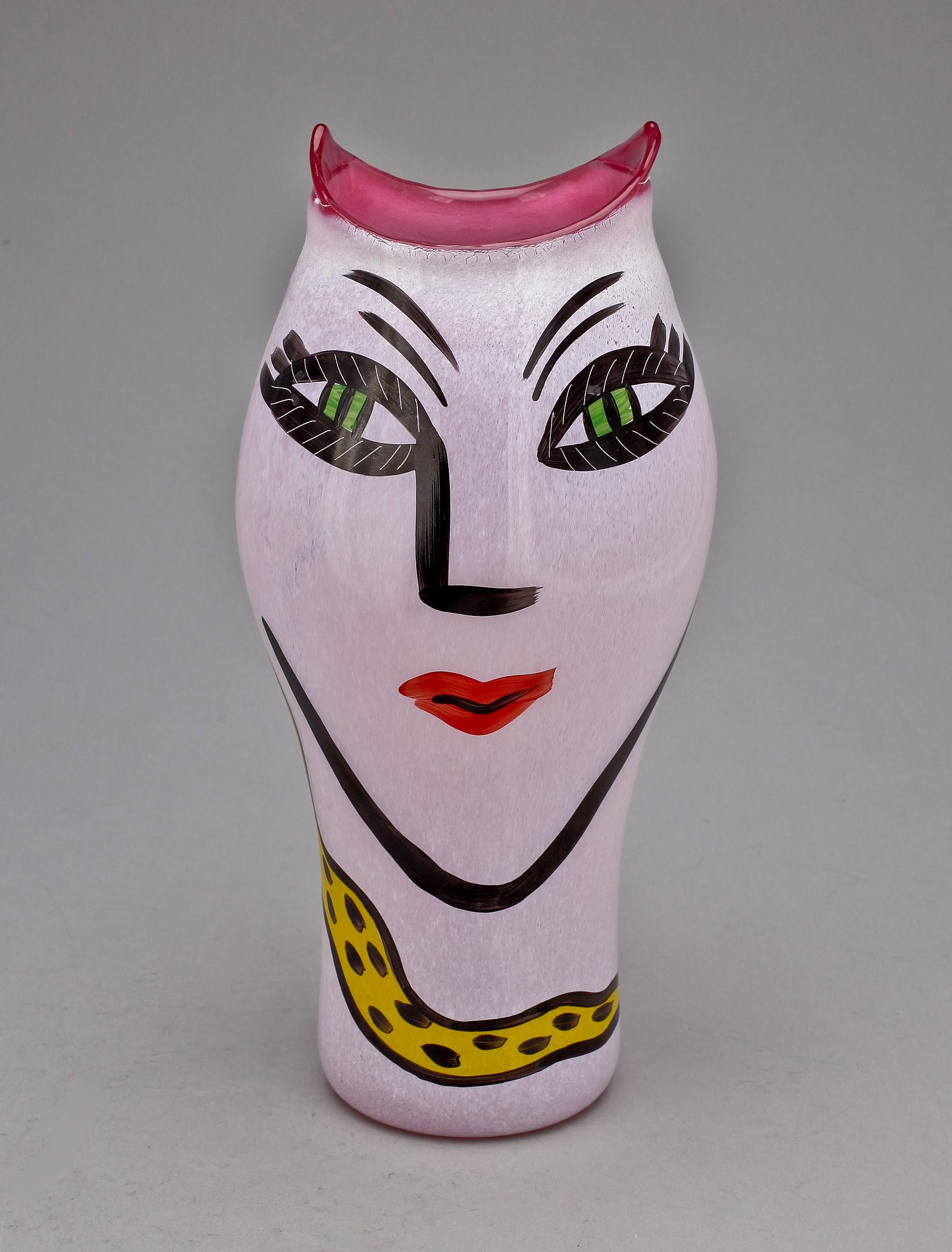 VAS, glas, Ulrica Hydman-Vallien, Kosta Boda, sign.