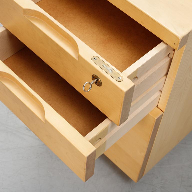 Alvar Aalto, a late 20th century '297' drawer unit for Artek.