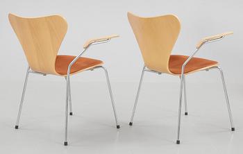 STOLAR, 6 st, "Sjuan", Arne Jacobsen för Fritz Hansen, 1900-talets andra hälft.