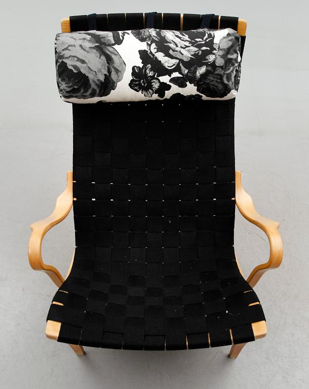 FÅTÖLJ, "Pernilla", Bruno Mathsson, DUX, 1900-talets andra hälft.