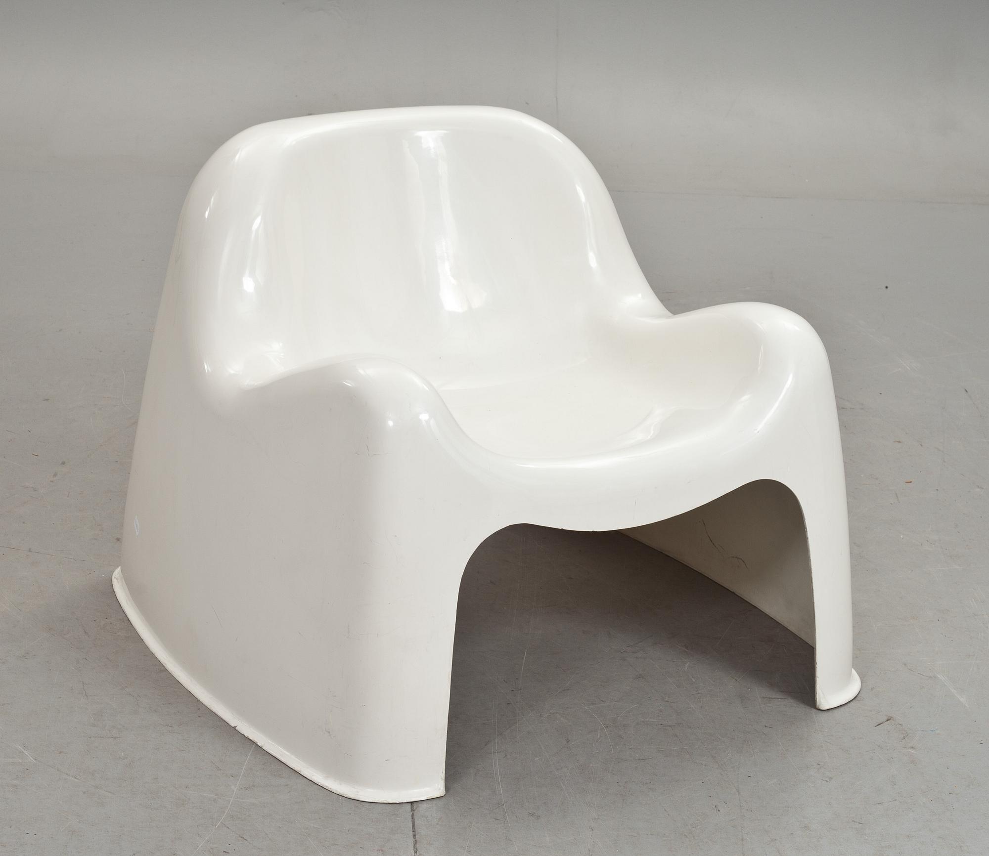 STOL ''Toga Chair'', av  Sergio Mazza för Artimide Italy. Italien.