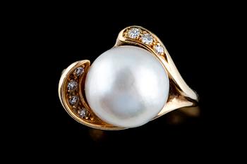 PEARL RING.