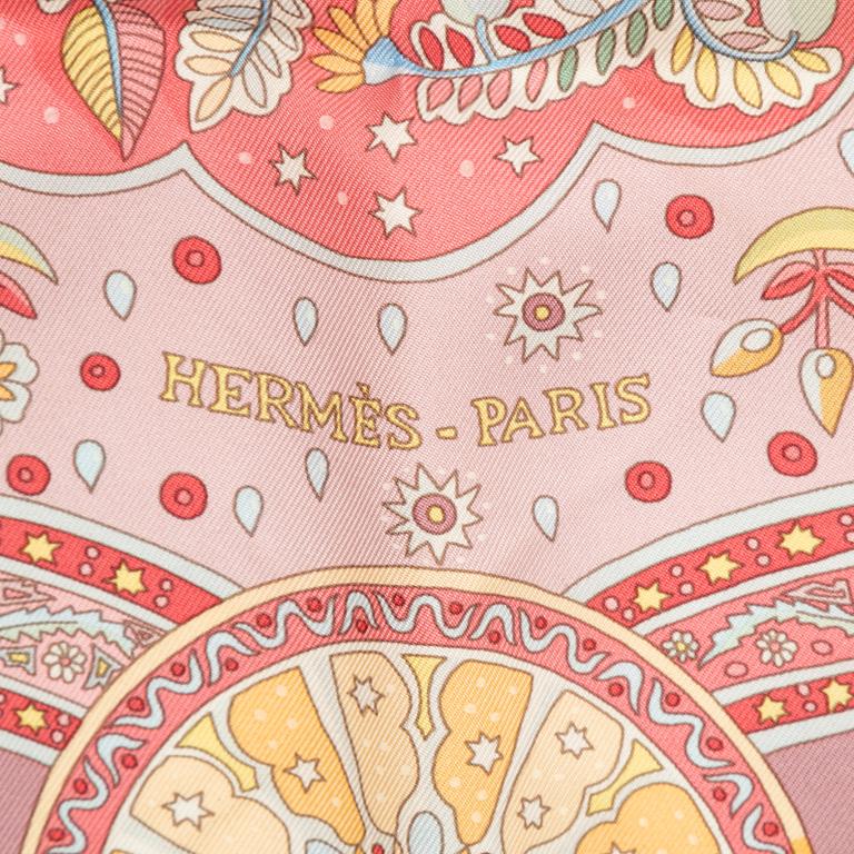 Hermès, a silk scarf, 'Aux portes de Palais'.