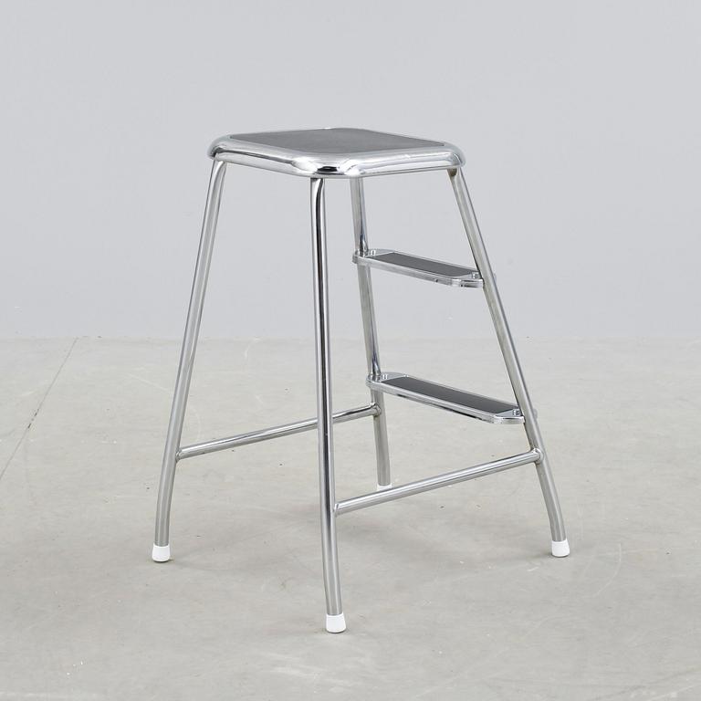 STEGPALL. AWAB, 1900-talets andra hälft.