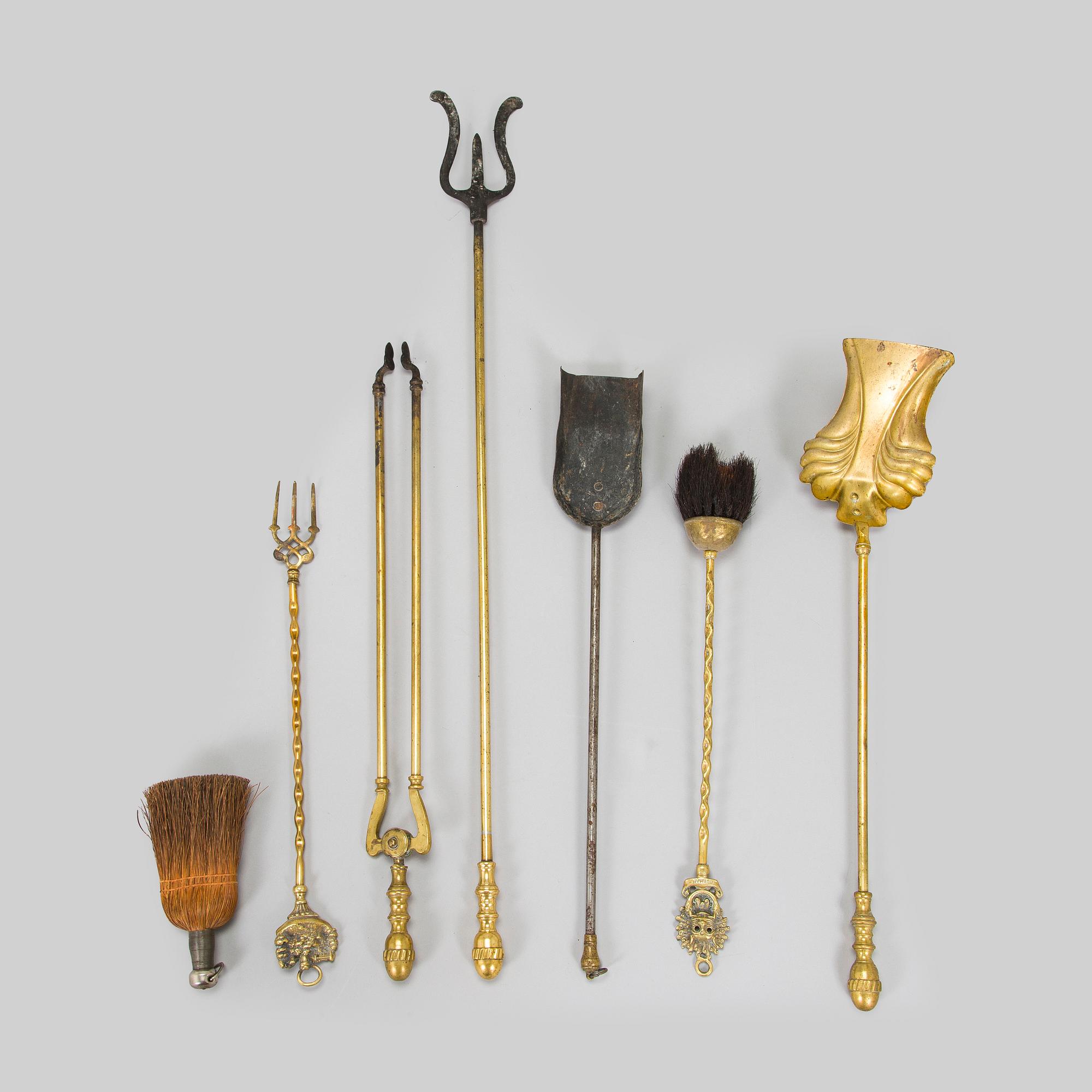 A brass fire set, 20th century.