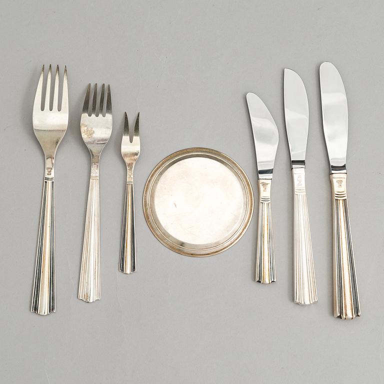 HOLGER RASMUSSEN, ATERIMIA ja LASINALUSIA, 56 osaa, hopeaa 916/925, "Margit", Hopeatehdas oy, Helsinki 1960-luku.