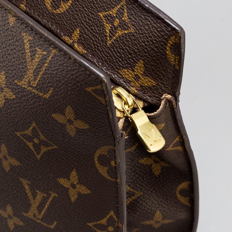 LOUIS VUITTON, A Monogram canvas 'Babylone' Bag.